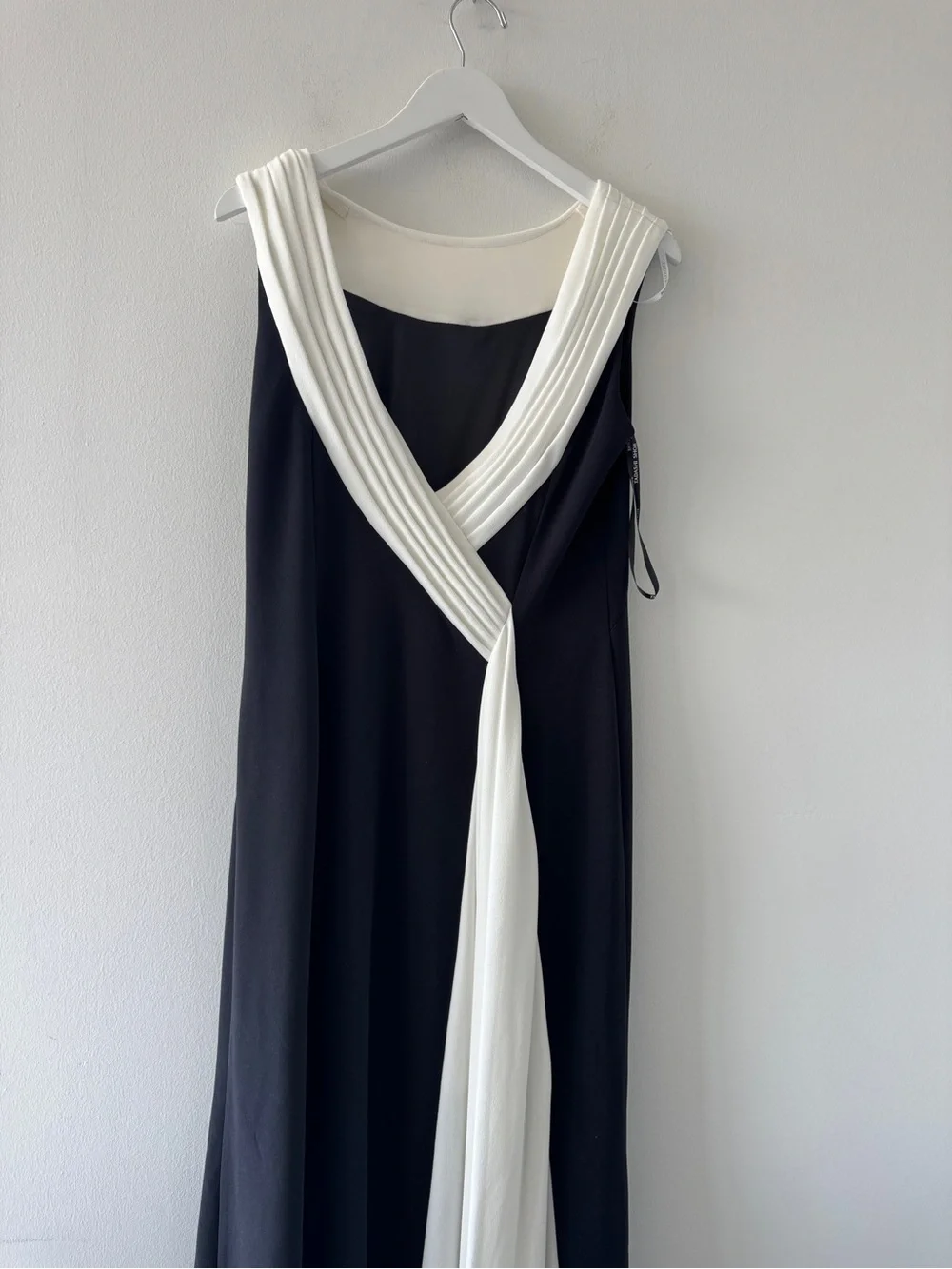 TADASHI SHOJI Plaza Drape Back Gown L - Picture 5 of 8